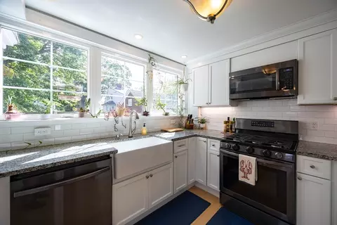 25 Brewster Rd, Framingham, MA 01702 photo 6