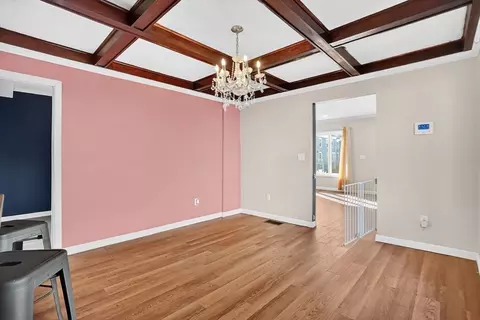 41 Florida St, Springfield, MA 01109 photo 12