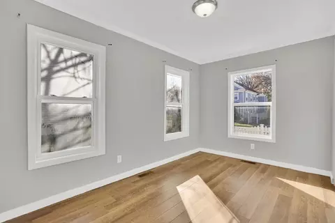41 Florida St, Springfield, MA 01109 photo 10