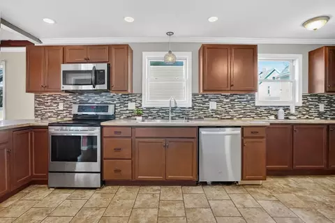 41 Florida St, Springfield, MA 01109 photo 15