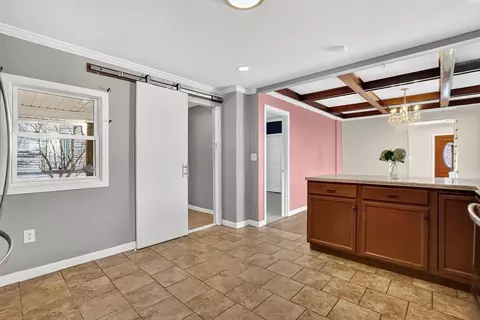 41 Florida St, Springfield, MA 01109 photo 17