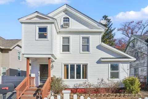 41 Florida St, Springfield, MA 01109 photo 3