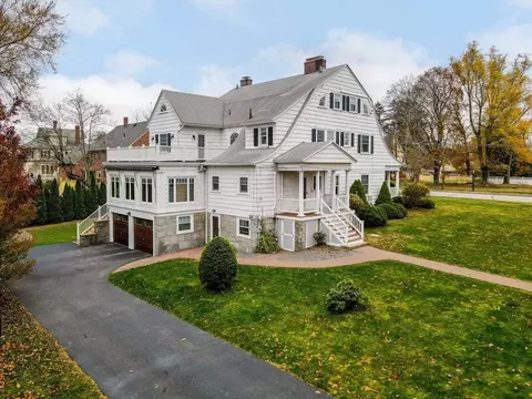 45 Clark Rd, Lowell, MA 01852 photo 3