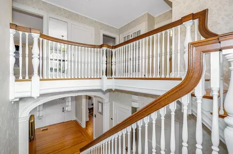 45 Clark Rd, Lowell, MA 01852 photo 9
