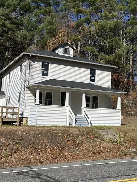 707 Main St, Oxford, MA 01537