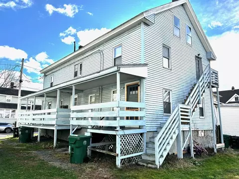 16 Abbey St, Chicopee, MA 01013 photo 2