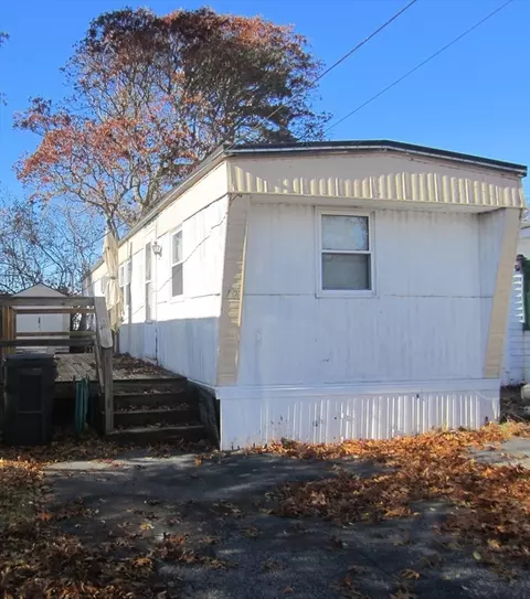 3040 Cranberry Hwy #10, Wareham, MA 02538