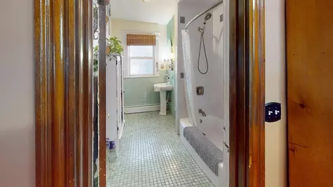 Bath - 19 Mt Ida Rd, Boston, MA 02122 photo 1 of 2