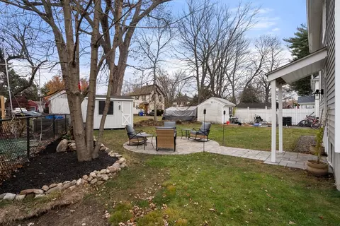 Exterior - 7 King St, Maynard, MA 01754 photo 5 of 7