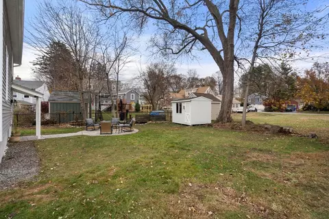 Exterior - 7 King St, Maynard, MA 01754 photo 6 of 7