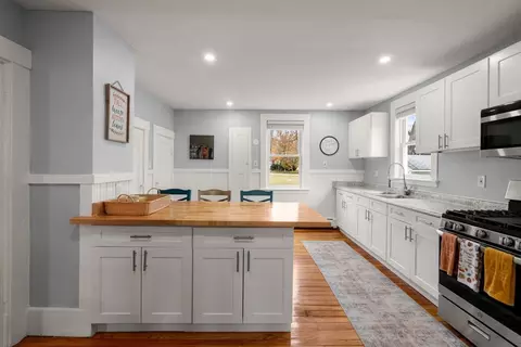 Kitchen - 7 King St, Maynard, MA 01754 photo 2 of 4