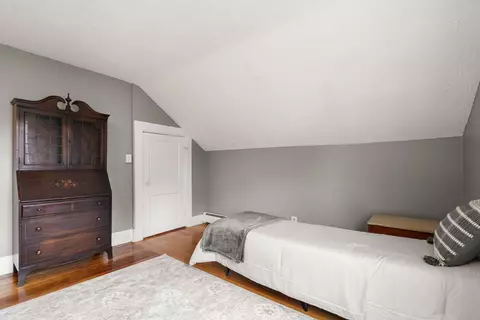 Bedroom - 7 King St, Maynard, MA 01754 photo 7 of 7