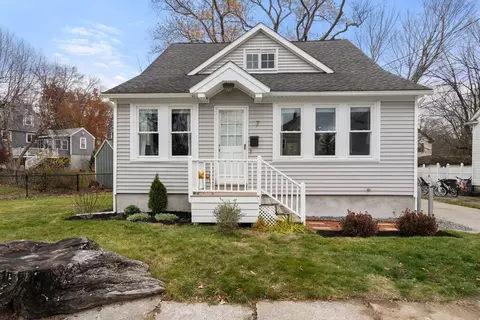 Exterior - 7 King St, Maynard, MA 01754 photo 2 of 7