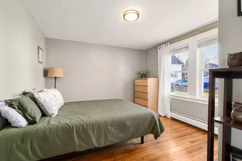 Bedroom - 7 King St, Maynard, MA 01754 photo 3 of 7