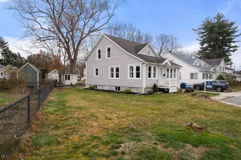 Exterior - 7 King St, Maynard, MA 01754 photo 3 of 7
