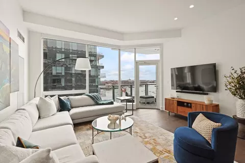 50 Liberty Dr #11L, Boston, MA 02210