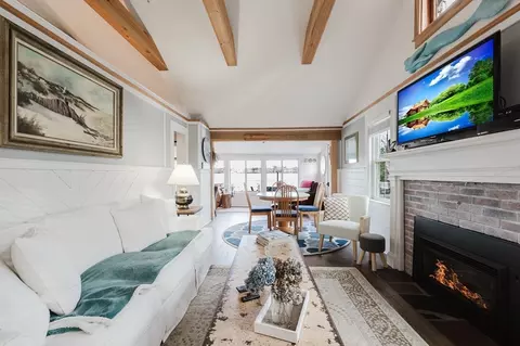 Living - 4 Ross Ave, Wareham, MA 02571 photo 2 of 6