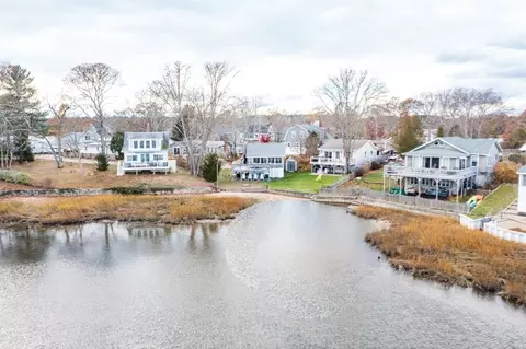 View/Area - 4 Ross Ave, Wareham, MA 02571 photo 4 of 5