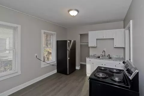 81 Hayden Ave, Springfield, MA 01109 photo 7