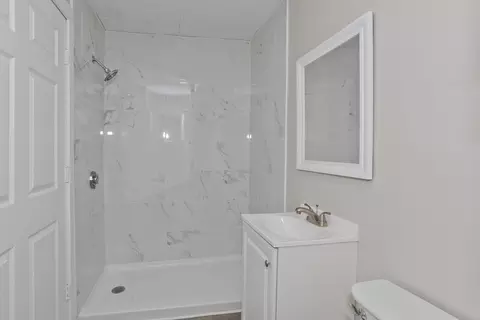 81 Hayden Ave, Springfield, MA 01109 photo 10
