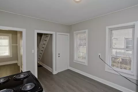 81 Hayden Ave, Springfield, MA 01109 photo 9