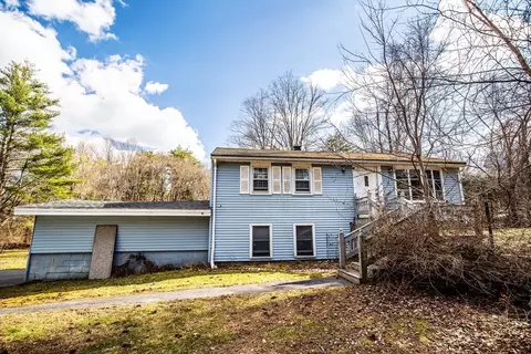 68 Hudson Rd, Stow, MA 01775