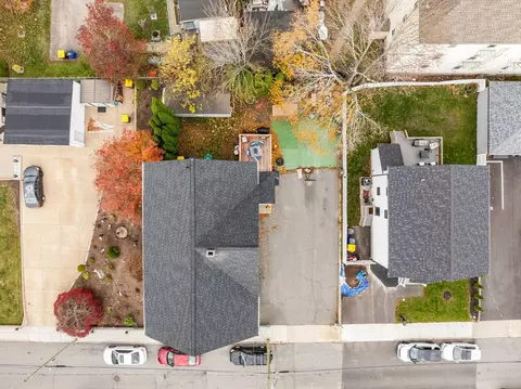172 Earle St, Fall River, MA 02723 photo 4
