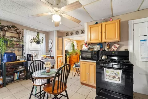 172 Earle St, Fall River, MA 02723 photo 16
