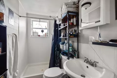 172 Earle St, Fall River, MA 02723 photo 33