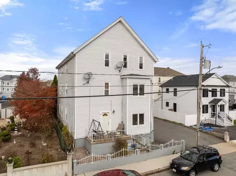 172 Earle St, Fall River, MA 02723 photo 2