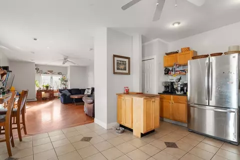 172 Earle St, Fall River, MA 02723 photo 6