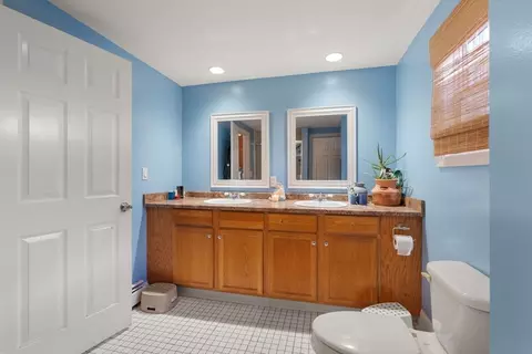 172 Earle St, Fall River, MA 02723 photo 12