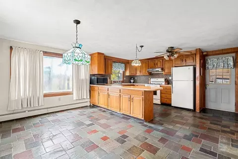 Kitchen - 36 Smith Rd, Hingham, MA 02043 photo 3 of 4