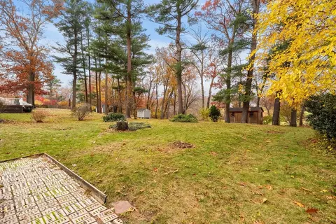 Exterior - 36 Smith Rd, Hingham, MA 02043 photo 4 of 5