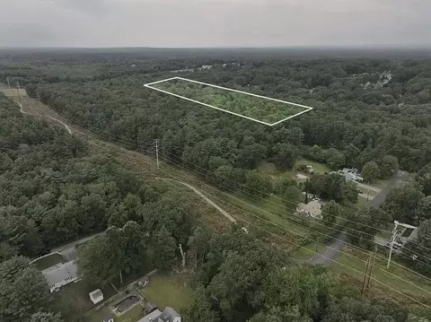 46 Washington Rd, Wilbraham, MA 01095