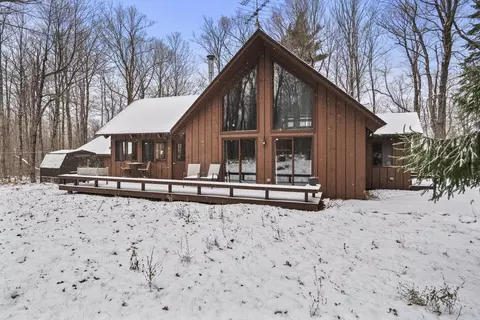 233 Stebbins Rd, Otis, MA 01253
