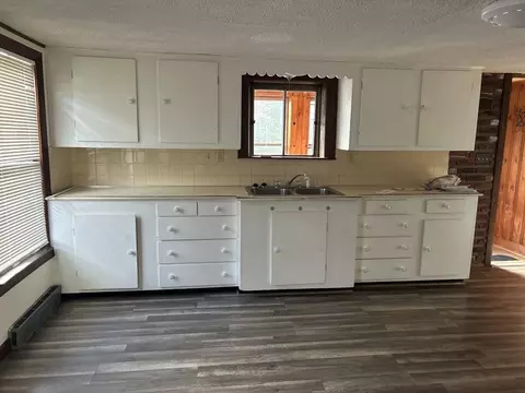 72 Homeward Ave, Uxbridge, MA 01569 photo 3