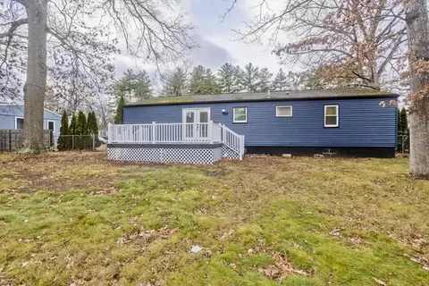 Exterior - 211 Glenoak Dr, Springfield, MA 01129 photo 3 of 6
