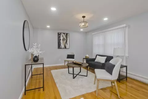 Living - 211 Glenoak Dr, Springfield, MA 01129 photo 1 of 3
