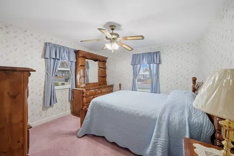 Bedroom - 246 El Paso St, Springfield, MA 01104 photo 4 of 9