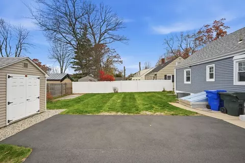 Exterior - 246 El Paso St, Springfield, MA 01104 photo 4 of 7