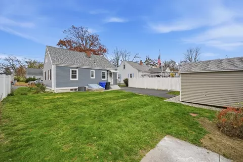 Exterior - 246 El Paso St, Springfield, MA 01104 photo 5 of 7