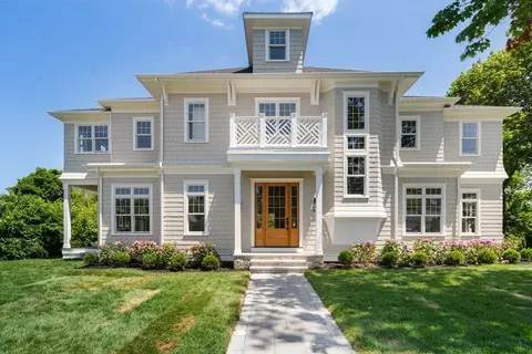 16 Foley Beach Rd, Hingham, MA 02043