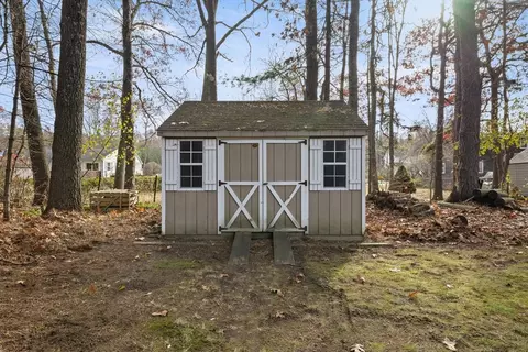59 Campbell Dr, Easthampton, MA 01027 photo 9