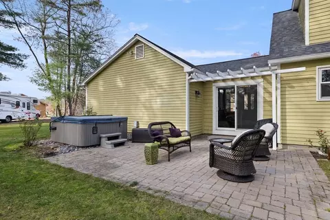 59 Campbell Dr, Easthampton, MA 01027 photo 5