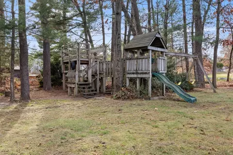 59 Campbell Dr, Easthampton, MA 01027 photo 8