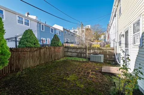 449 E 5th St, Boston, MA 02127 photo 21
