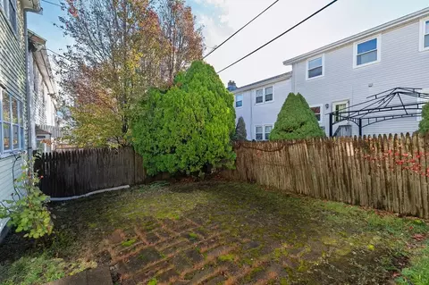 449 E 5th St, Boston, MA 02127 photo 22