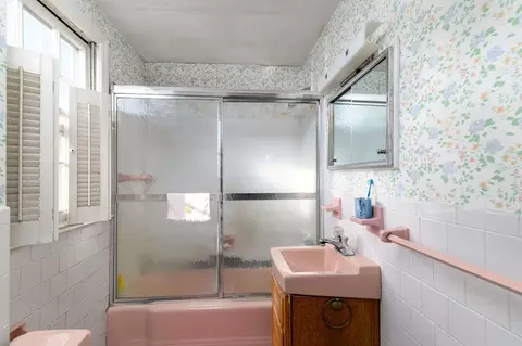 449 E 5th St, Boston, MA 02127 photo 16
