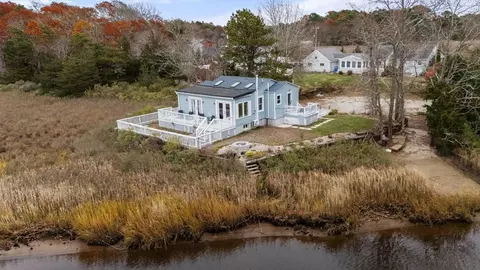 156 Sandwich Rd, Wareham, MA 02571